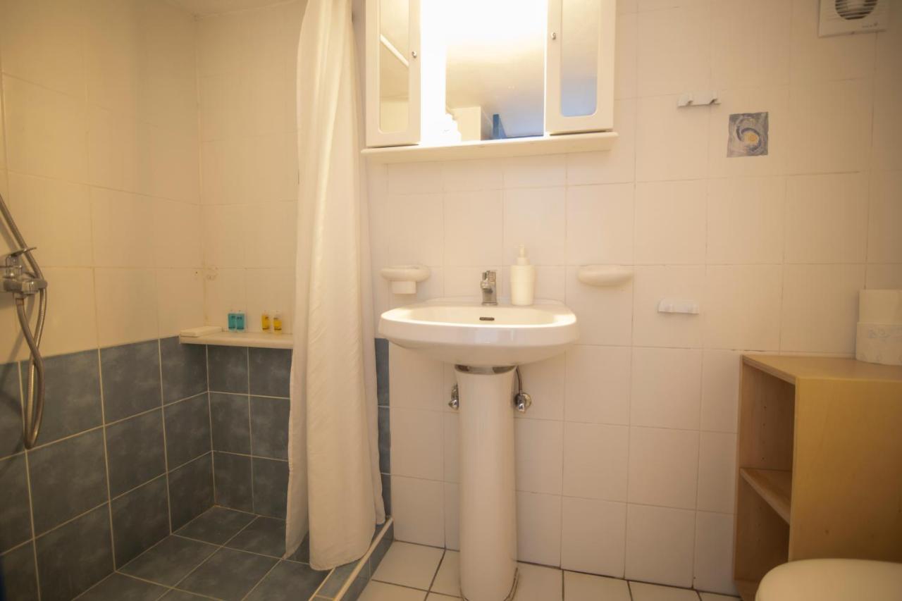 אימרוביגלי Folia Bianca Apartments מראה חיצוני תמונה